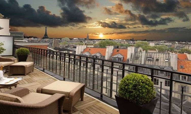 The story of The Tender Bar at Hotel Pont Royal