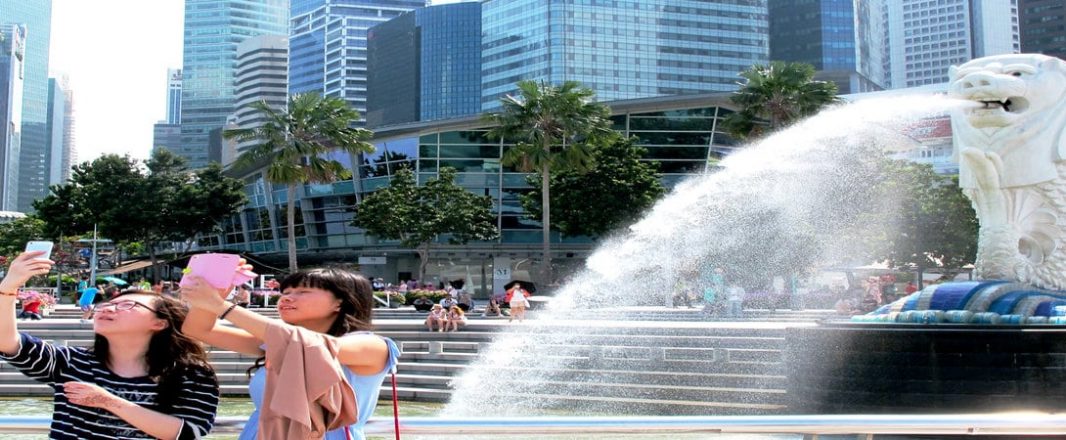 No more flag-waving group tours for Chinese tourists