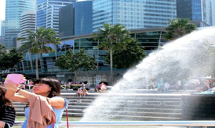 No more flag-waving group tours for Chinese tourists