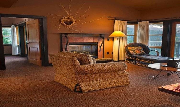 In every dream home: Trying out 9flats & Airbnb