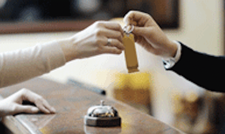 3 challenges and opportunities online hotel booking sites face