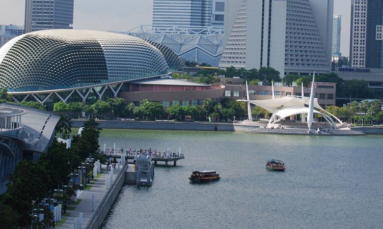 Tips from Skyscanner on best time to book flights in 2014