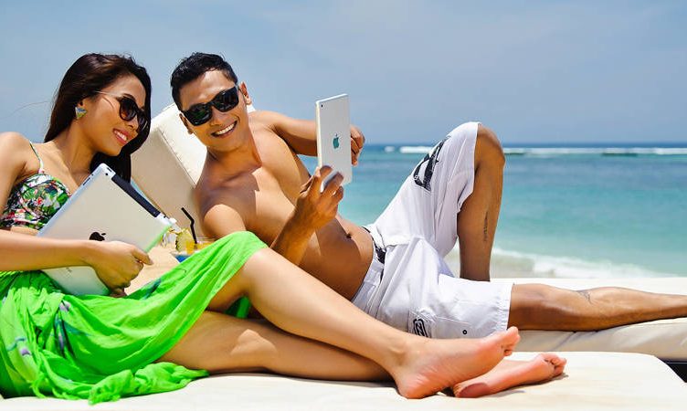 Social media use intense among APAC travellers, instant chats winning