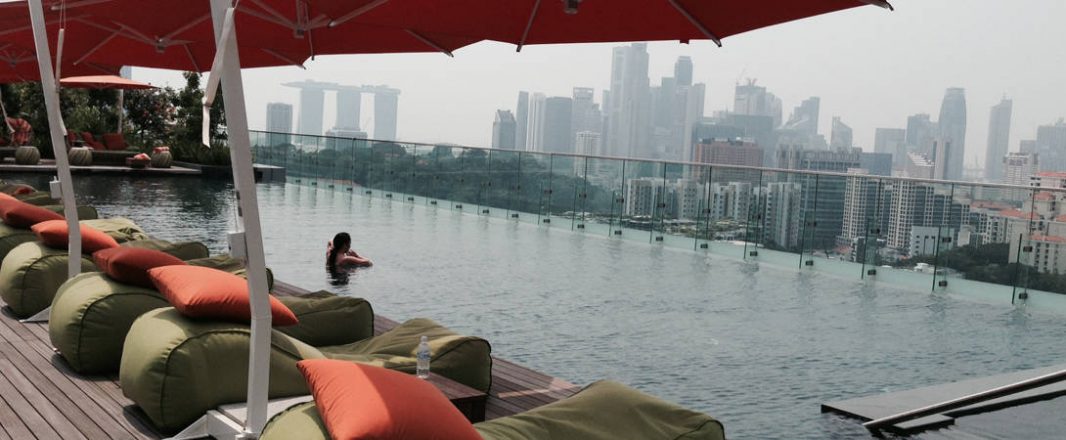 Social media as whinge outlets and the pool with Brag Plus Factor …