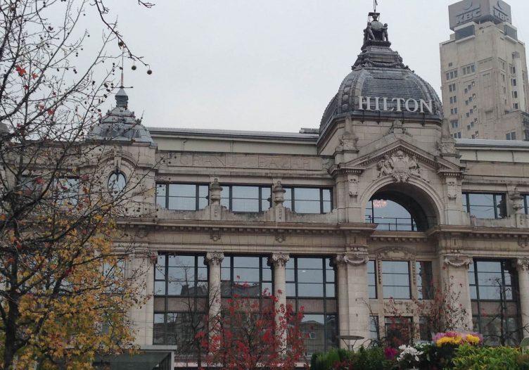 Letter from Antwerp: Dear hotels, it should be about me, not you