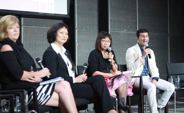 WIT’s Yeoh Siew Hoon (2nd right) leading the panel discussion on distribution partnerships with (L-R) TravelClick’s Maria Taylor, Fairmont’s Carmen Lam & Four Seasons’ Puneet Mahindroo