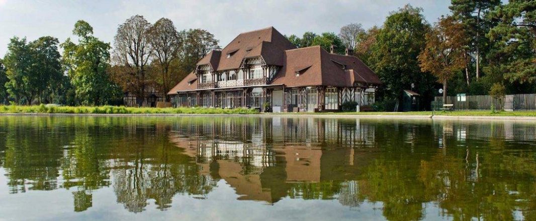 AccorHotels continues buying spree with deal to acquire another events company