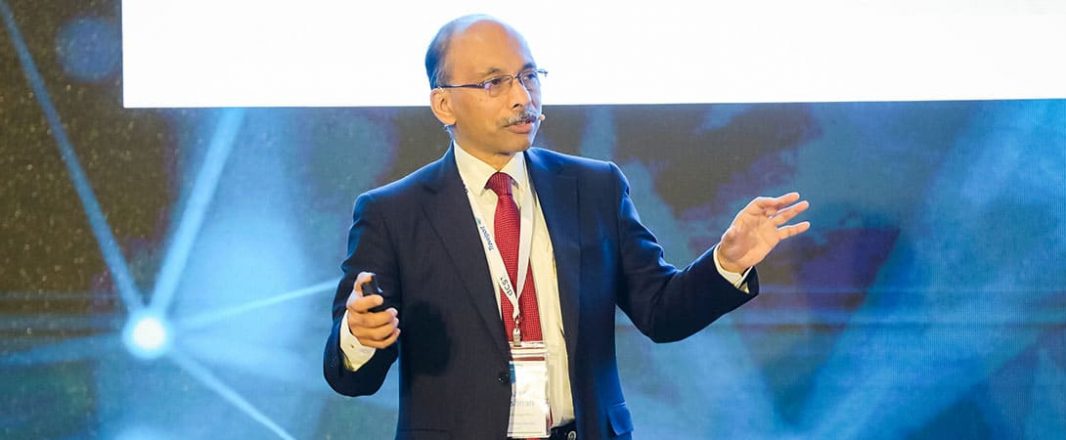 Through The Looking Glass: What drives Industry 4.0 companies and how you can be Business 4.0
