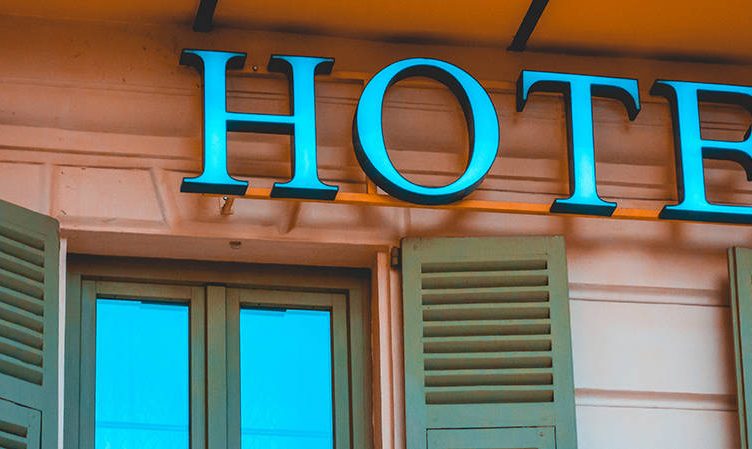 Dubai vs Singapore – what happened to hotel reviews during Covid?