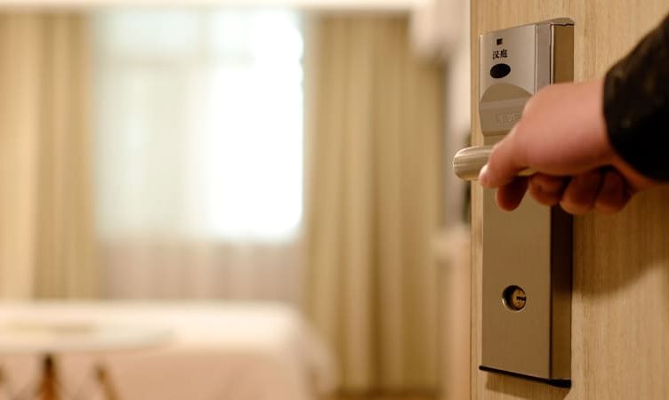 Tech in Travel: Hotel security, preparing for Japanese travel, bye-bye Misterfly, and More