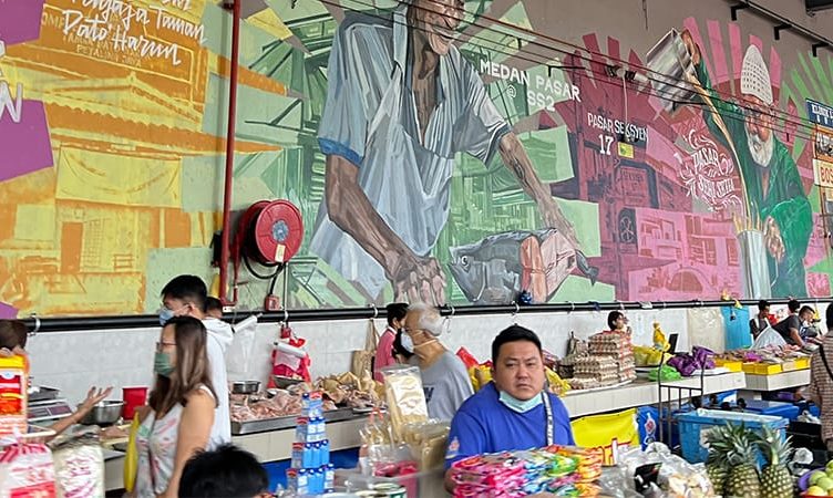 Travellers go local when booking with OTAs