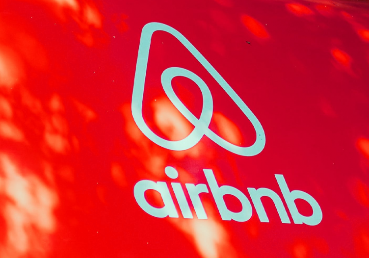 Airbnb seems set up for hotel expansion, competition with OTAs