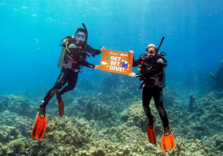 PADI and Klook form partnership, give out scuba diving certifications worldwide