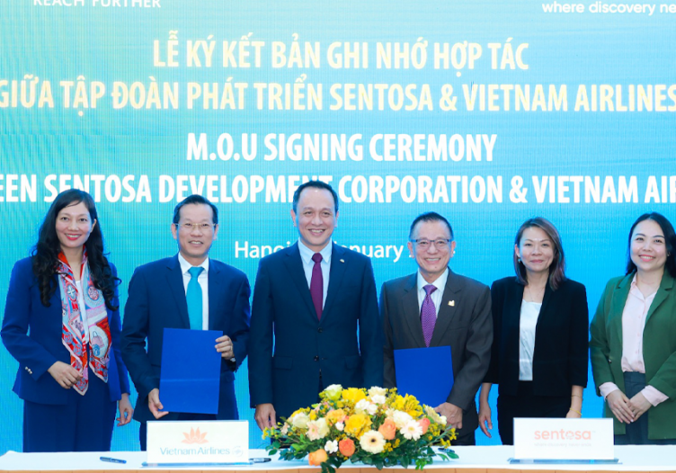 Vietnam Airlines and Sentosa Development Corporation sign MoU to channel inbound traffic to island attractions